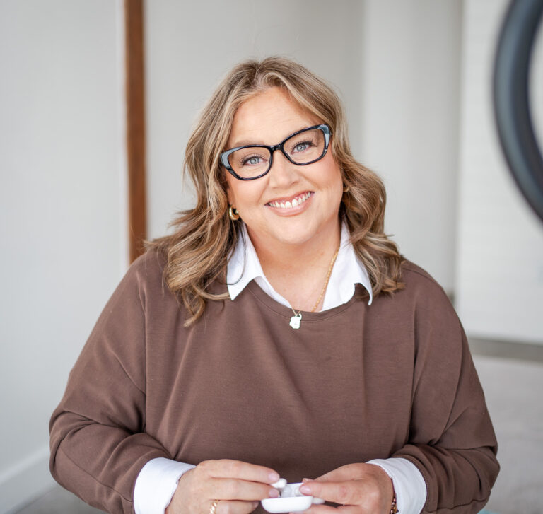 This is Krista Smith of ActivateHerAwesome.com She works with women over 40 who want to build thriving online businesses - Krista Smith